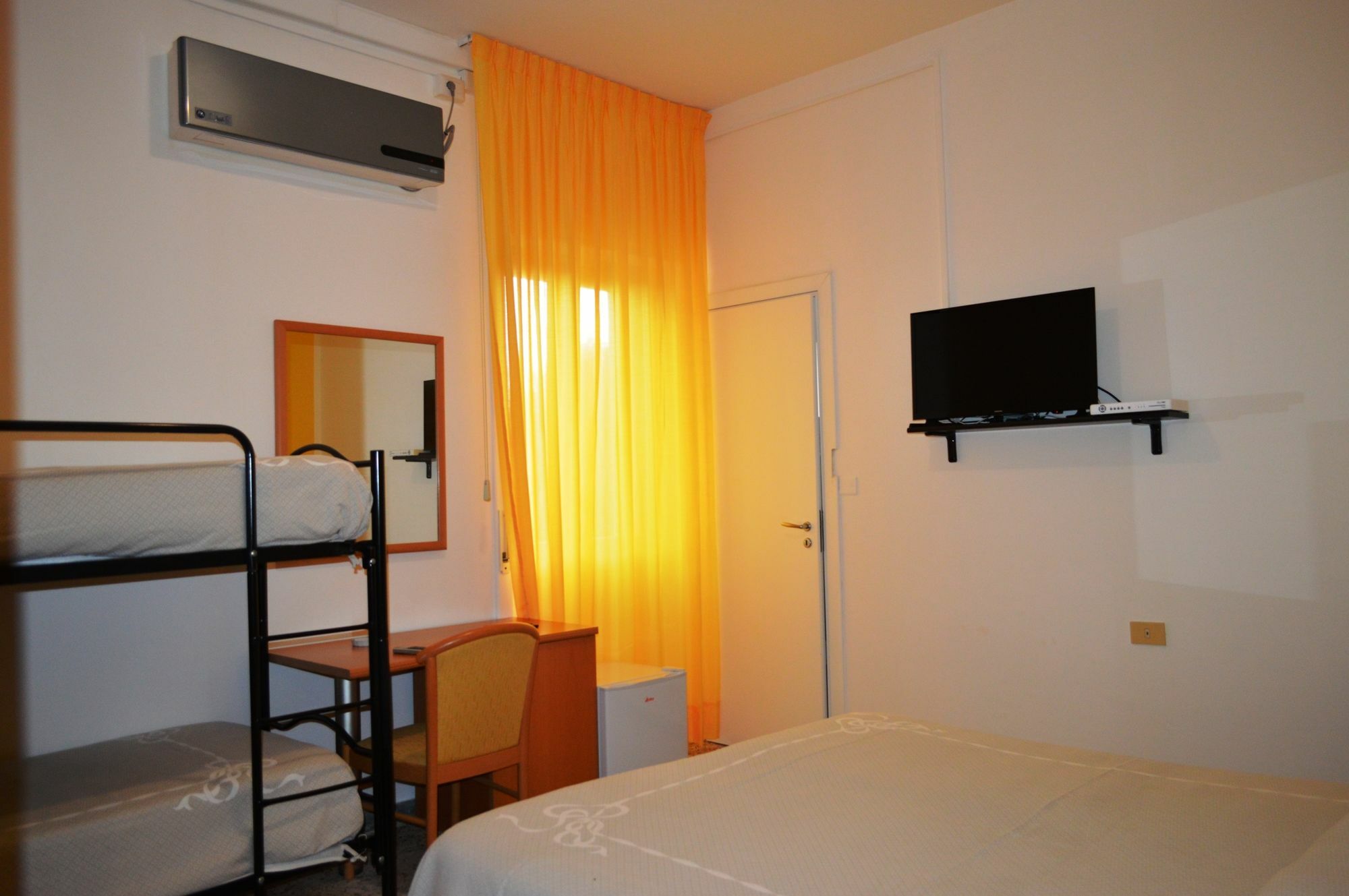 Delfino Hotel Marina di Camerota Luaran gambar